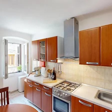 Apartman Old Town St Euphemia Vista